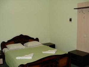 leona-villa-gagra-dbl-room